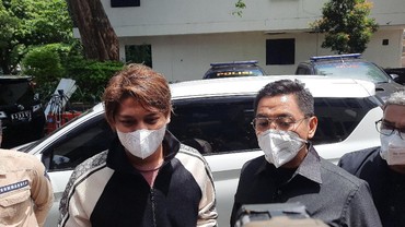 img-title Nyawa Anak & Istri Diancam Dibunuh, Rizky Billar Resmi Laporkan 8 Akun IG