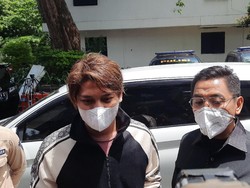 Rizky Billar Tegaskan Tak Pernah Diajak Bisnis oleh Doni Salmanan