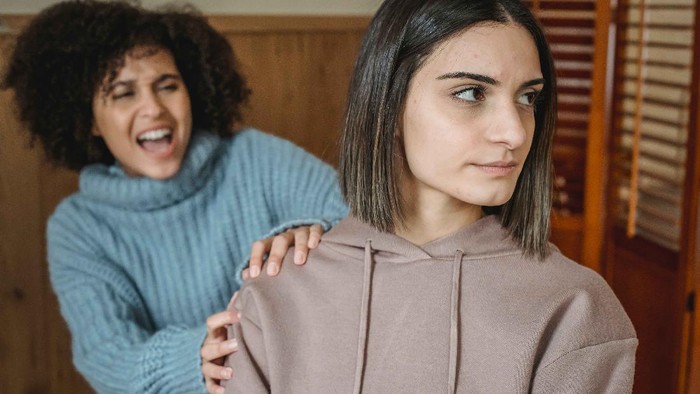 Pernah Merasa Bahagia di Atas Penderitaan Orang Lain? Yuk, Kenalan dengan Istilah Schadenfreude