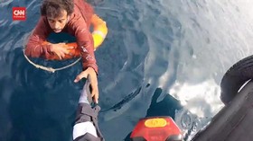 VIDEO: Momen Aksi Penyelamatan Migran di Tengah Laut Mediterania