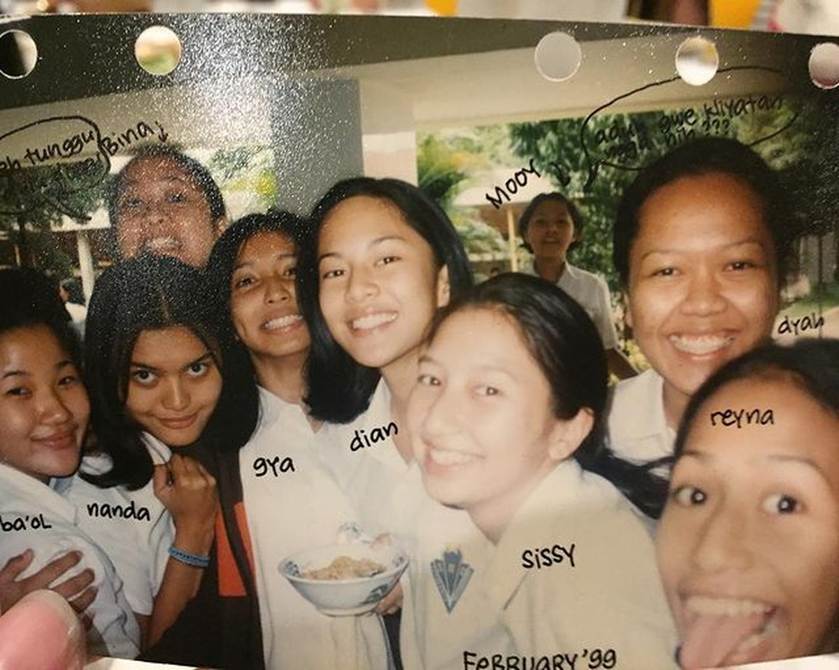 Foto Lawas Dian Sastrowardoyo yang Disorot & Bikin Pangling