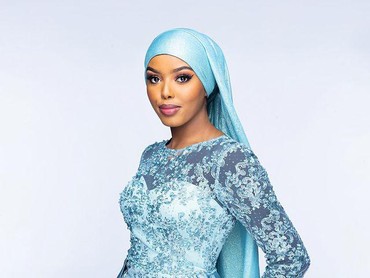 7 Pesona Khadija Omar, Finalis Miss World Pertama yang Berhijab
