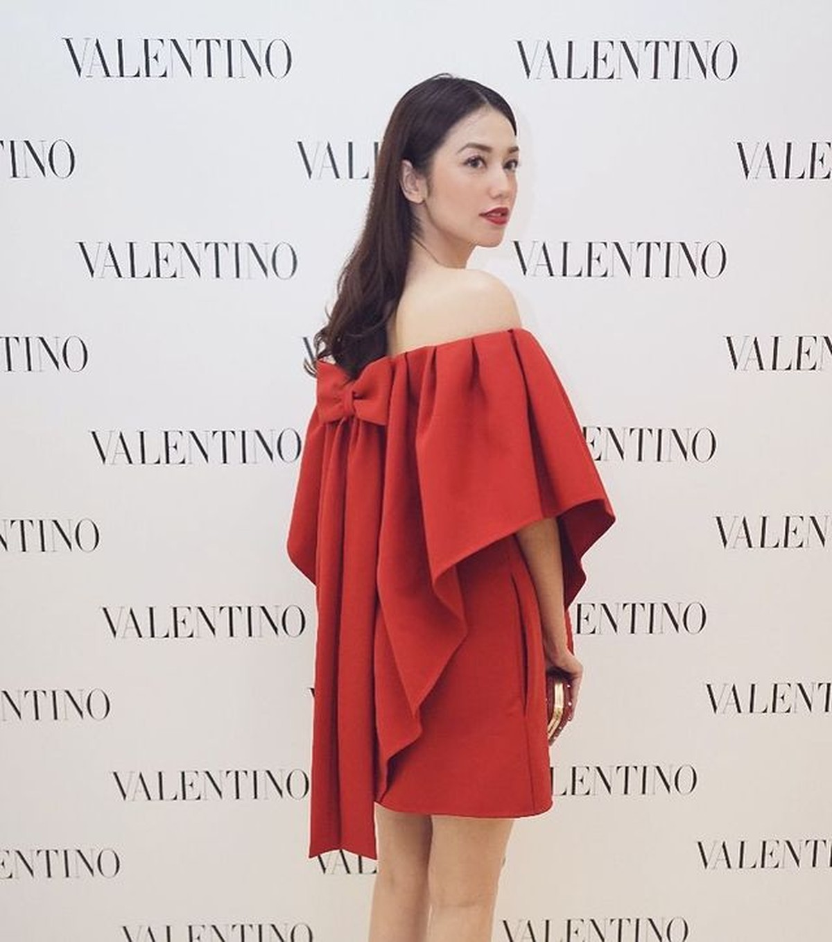 Velove Vexia dikenal dengan aktris yang memiliki gaya feminin dan berkelas&period; Yuk kita intip potret ootdnya&excl;