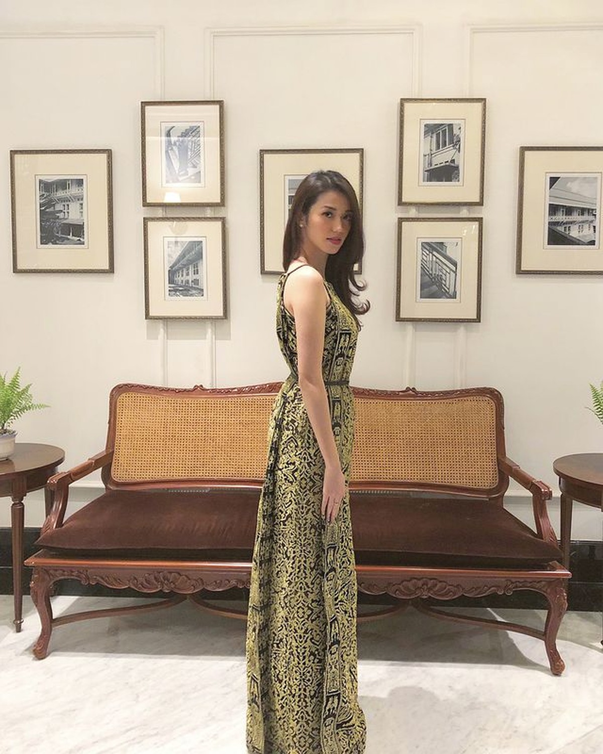 Velove Vexia dikenal dengan aktris yang memiliki gaya feminin dan berkelas&period; Yuk kita intip potret ootdnya&excl;