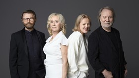 ABBA Terima Penghargaan Tertinggi Swedia atas Kontribusi di Musik