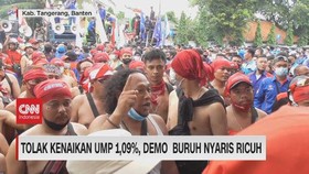VIDEO: Aksi Unjuk Rasa Buruh Tuntut Kenaikan UMP