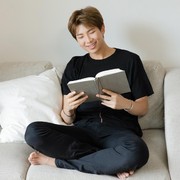 Punya Hobi Membaca, Ini Sederet Buku yang Pernah Dibaca RM BTS, Cocok buat Bahan Bacaan di Akhir Pekan!