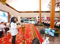 Bertemu Bupati Ipuk, Semua Kades Berkomitmen Pacu Kinerja di Masa Pandemi