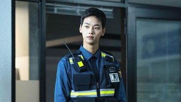 img-title Cha Hak Yeon Jadi Polisi Penegak Keadilan di Drama 'Bad and Crazy'