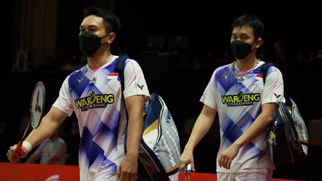 Ganda putra andalan Indonesia, Mohammad Ahsan/Hendra Setiawan lolos ke perempat final Korea Open 2022 tanpa kesulitan.