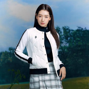 Sapa Penggemar, Park Shin Hye Dapat Julukan Bumil Cantik