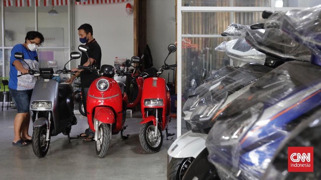 Kementerian ESDM mengklaim motor kendaraan bermotor listrik hasil konversi motor BBM bisa menghasilkan penghematan biaya Rp2,7 juta per tahun.