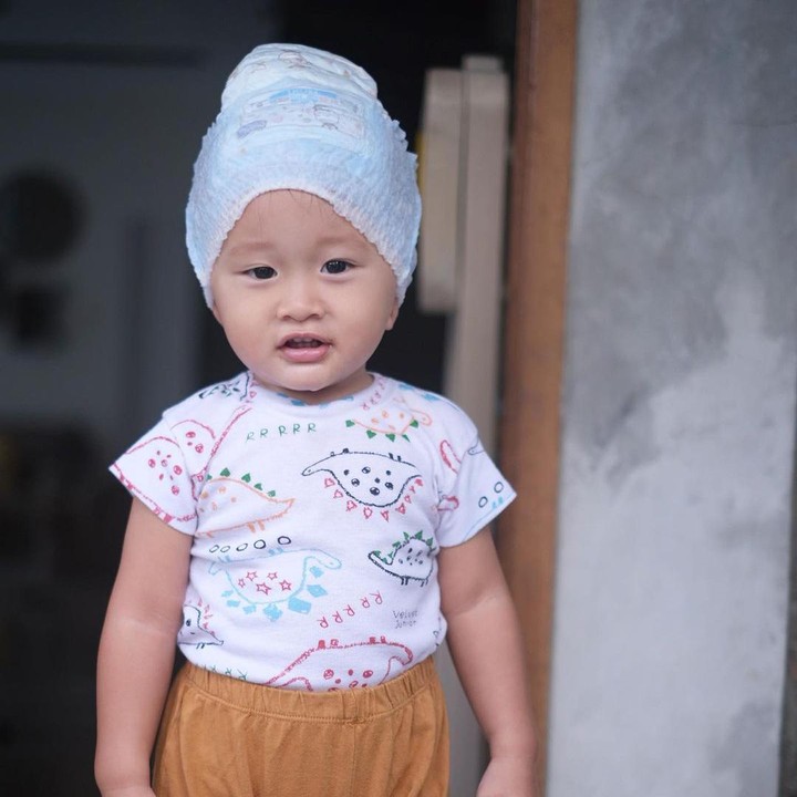 <p>Semoga Kama dan keempat kakaknya tumbuh menjadi anak yang berbakti kepada kedua orang tuanya ya, Bunda! (Foto: Instagram: @zaskiadyamecca)</p>