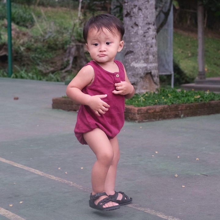 <p>Pada Juli 2020 lalu, Zaskia melahirkan anak bungsunya yang bernama Bhaj Kama Bramantyo. (Foto: Instagram: @bhajkama)</p>