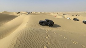 Cara Kerja Mobil 4x4, Berkaca Pajero Sport Terperosok Pasir Pantai