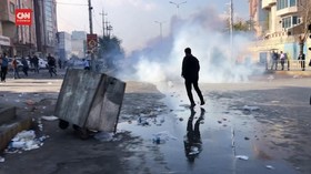 VIDEO: Demo Mahasiswa di Irak Berujung Ricuh