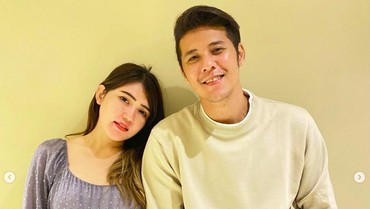 Inikah Bukti Via Vallen & Chevra Gelar Acara Lamaran?