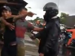 Geger Cekcok Moge Vs Sopir Truk di Batang