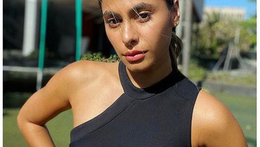 img-title Ditegur Ina Thomas karena Pakai Bikini, Valerie Thomas: Jangan Jadi Netizen