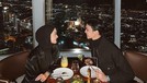 7 Potret Dinner Romantis Dinda Hauw & Rey Mbayang di Burj Khalifa Dinda Hauw dan Rey Mbayang masih berada di Dubai, mereka pun dinner romantis di Burj Khalifa bangunan tertinggi di dunia. Yuk intip!