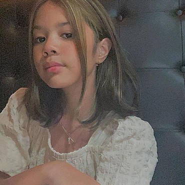 8 Potret Terbaru Safeea Ahmad Putri Ahmad Dhani & Mulan Beranjak Remaja