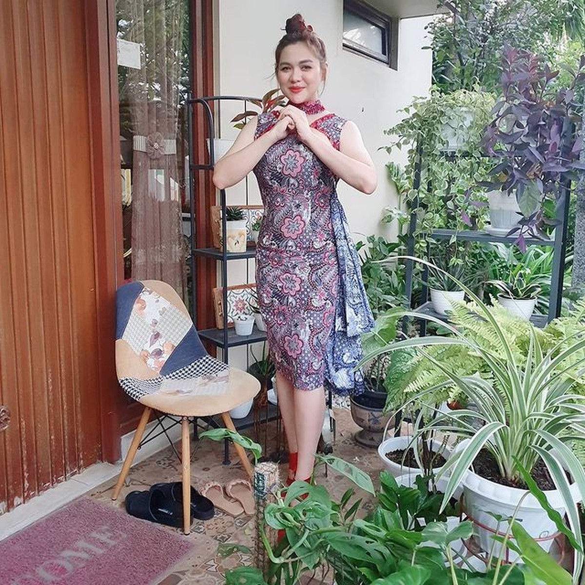 Vicky Shu berhasil menjalani diet dan menurunkan berat badannya sebanyak 28 kg&period; Yuk kita intip potret transformasinya&excl;