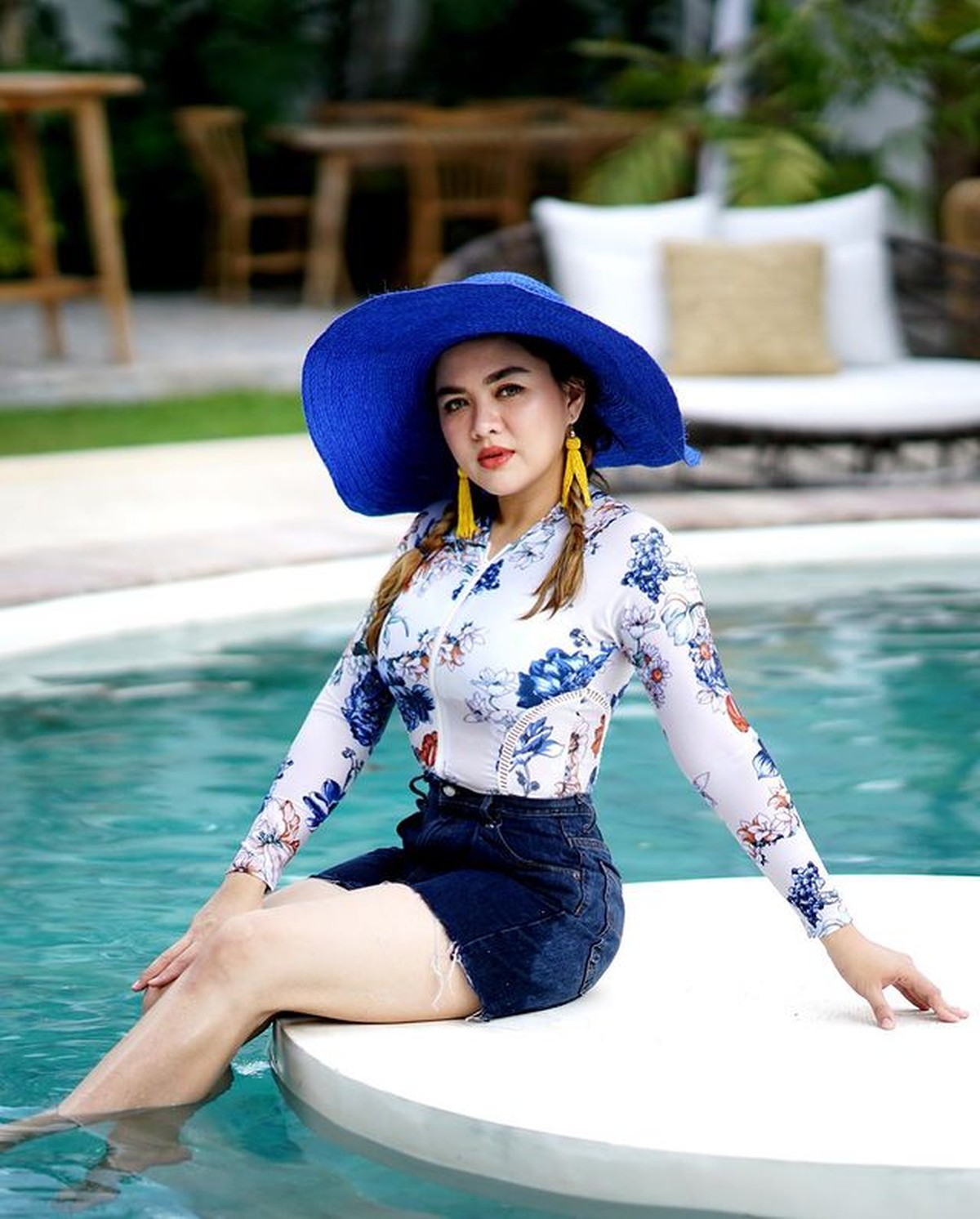 Vicky Shu berhasil menjalani diet dan menurunkan berat badannya sebanyak 28 kg&period; Yuk kita intip potret transformasinya&excl;