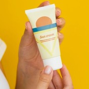 BeauPicks: 4 Sunscreen Lokal dengan SPF 50 di Bawah Rp100 Ribu, yang Nggak Lengket di Kulit Wajah
