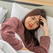 5 Kebiasaan yang Kerap Dianggap Sepele, Namun Memicu Datangnya Migrain