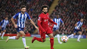 Top Skor Liga Champions: Salah Sejajar Ronaldo, Haller Kian Tajam