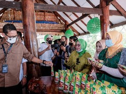 Menparekraf Pamer Kuliner Khas Jeneponto, Ada Gantala Jarang hingga Abon Kuda