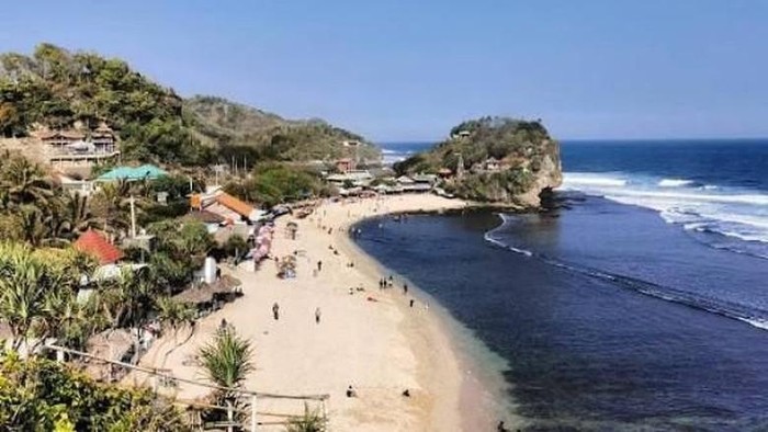 Bak Kepingan Surga, 8 Pantai di Gunungkidul Ini Wajib Kamu Jelajahi!