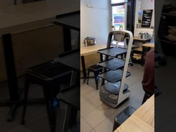 Keren! Resto Ayam Penyet di Sydney Ini Pakai Robot Sebagai Pelayan