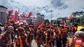 Kronologi Perwira Polisi Dikeroyok Anggota Pemuda Pancasila di DPR