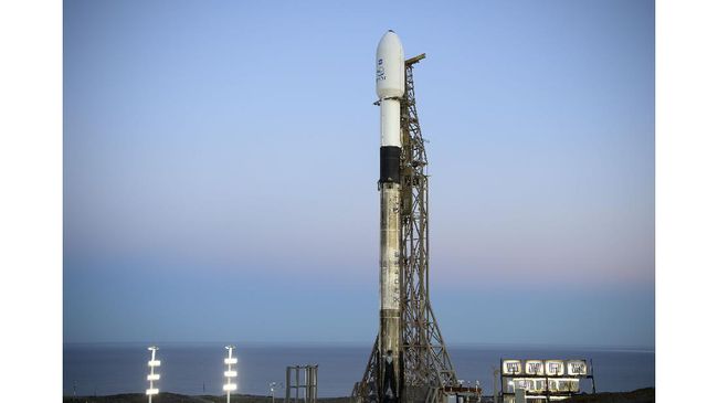 Diceraikan Rusia, Badan Antariksa Eropa Bidik SpaceX Milik Elon Musk ESA sedang menjajaki kerjasama dengan SpaceX Elon Musk karena blokir Rusia.