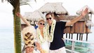 Pasangan pengantin baru Paris Hilton dan Carter Reum sedang melakukan bulan madu di Pulau Bora Bora&period; Yuk intip&excl;