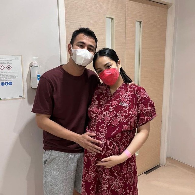 8 Detik-detik Nagita Slavina Lahirkan Anak Kedua Didampingi Raffi Ahmad Nagita Slavina telah melahirkan anak keduanya dengan Raffi Ahmad hari ini Jumat (26/11). Yuk intip momennya!