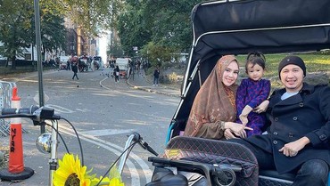 img-title Putri Habib Usman bin Yahya & Kartika Putri Minta Hadiah Umrah Jika Berhasil Puasa Penuh