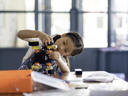 5 Tips Agar Anak Menjadi Inovator Muda, Biasakan Hal ini Bun
