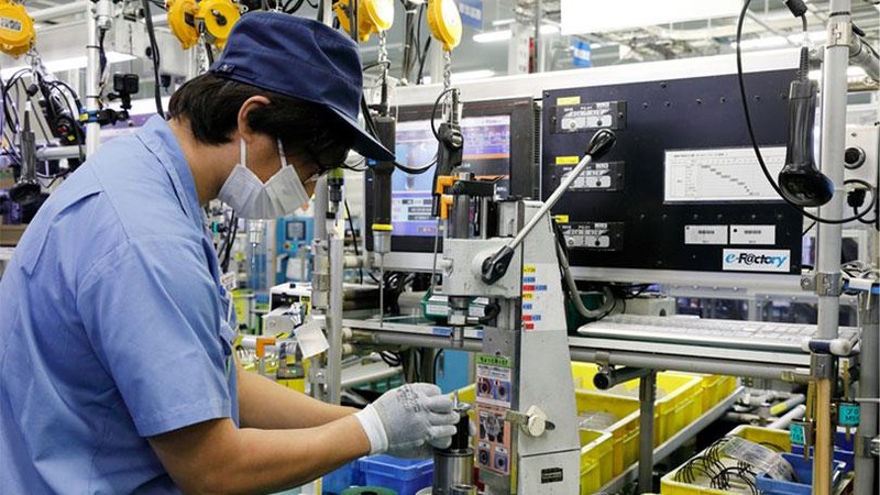 Era 'New Normal' menimbulkan perubahan yang amat signifikan kepada berbagai sektor industri di Indonesia, termasuk industri manufaktur.
