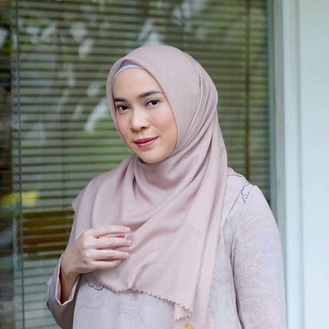 Hamil Anak Kedua, Fitri Tropica Tak Biarkan Suami Ongkang Kaki