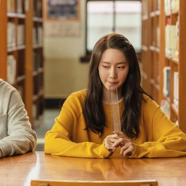 Momen Berkesan YoonA & Park Jung Min di 'Miracle: Letters to the President'