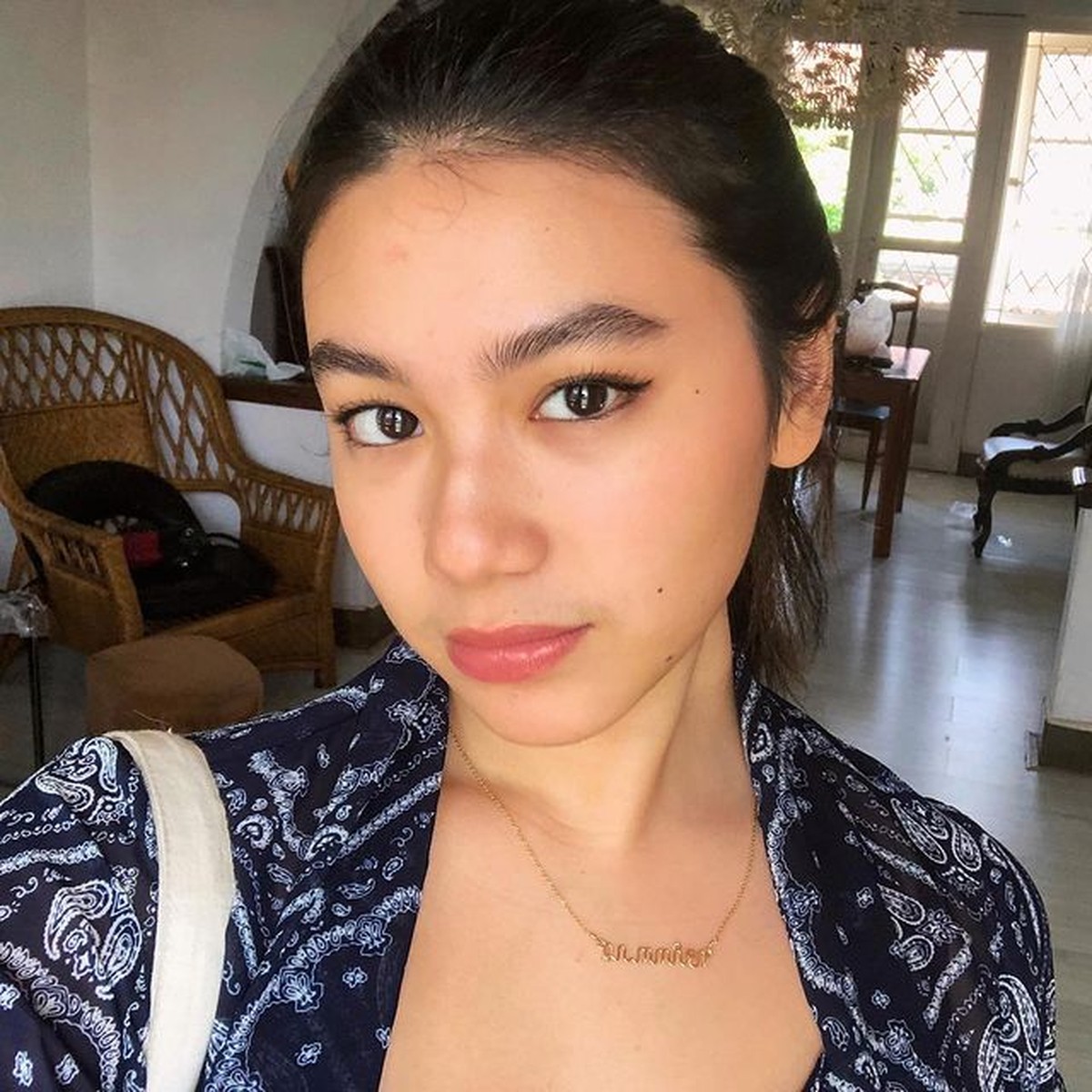 Noor Shalima Zamaiya Hakim adalah putri sulung Wanda Hamidah dengan Chico Hakim yang jarang tersorot&period; Yuk intip pesonanya&excl;