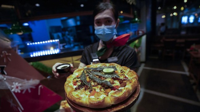Thailand resmi melegalkan pemilikan, penanaman, dan pengolahan ganja mulai Kamis (9/6) besok. Berikut rangkuman aturannya.