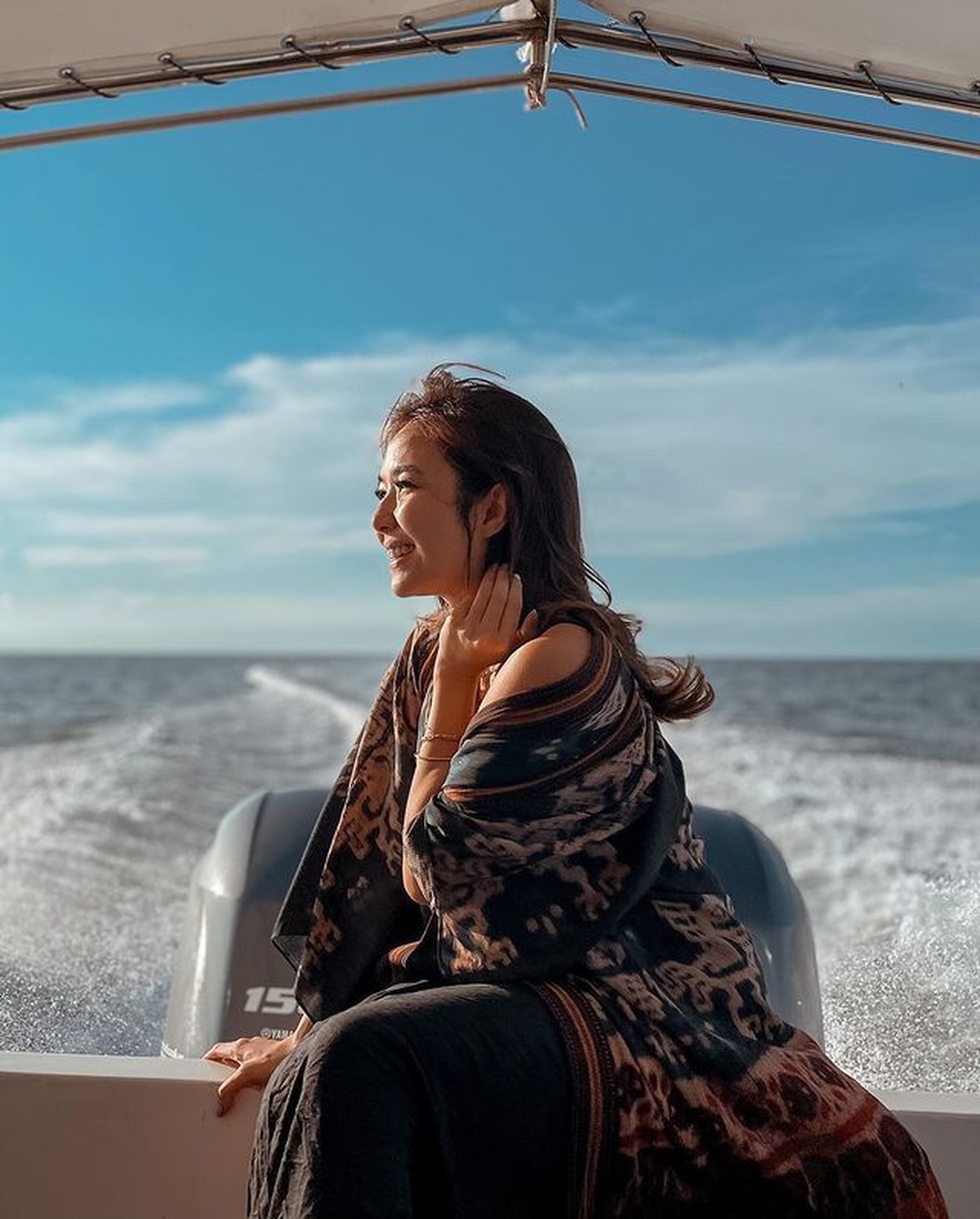 Baru-baru ini Gisella membagikan momen liburannya di pulau Maratua Kalimantan Timur&period; Yuk kita intip potretnya&excl;