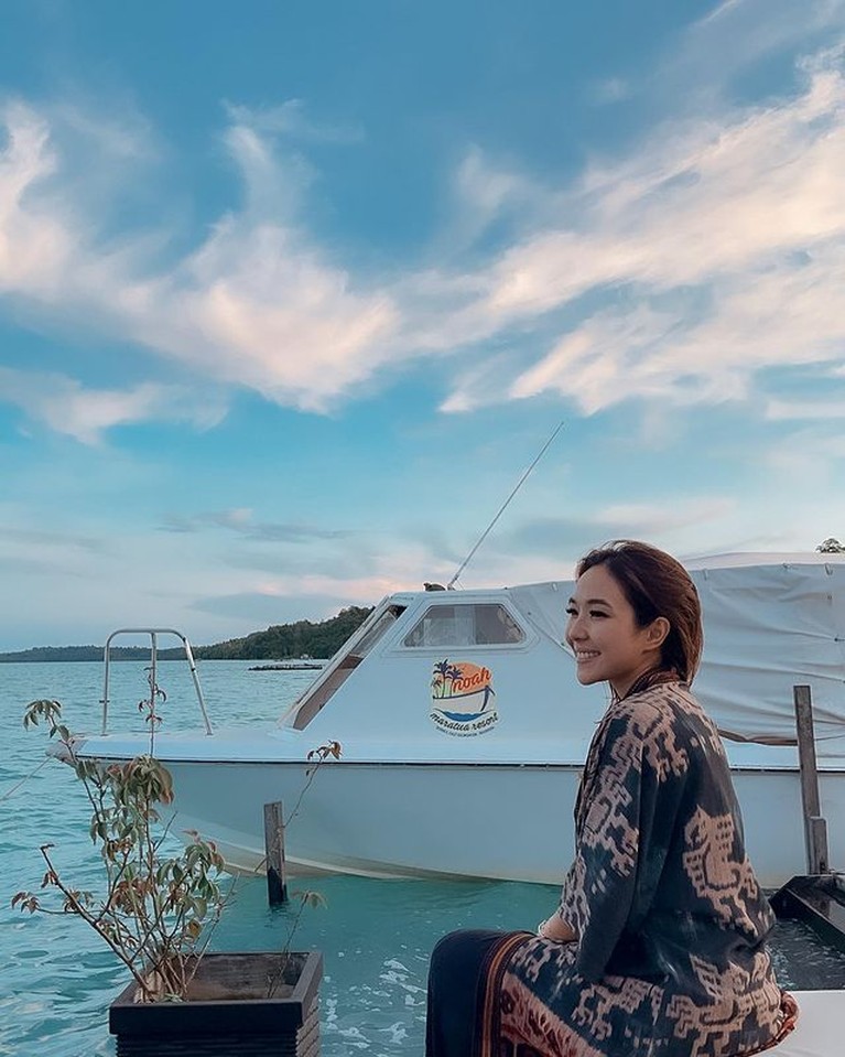 7 Potret Gisella Anastasia Pamer Tato Saat Liburan di Pulau Maratua Baru-baru ini Gisella membagikan momen liburannya di pulau Maratua Kalimantan Timur. Yuk kita intip potretnya!