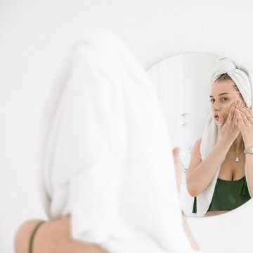 img-title 3 Kesalahan dalam Memakai Sunscreen yang Sering Dilakukan, Segera Hentikan Sekarang!