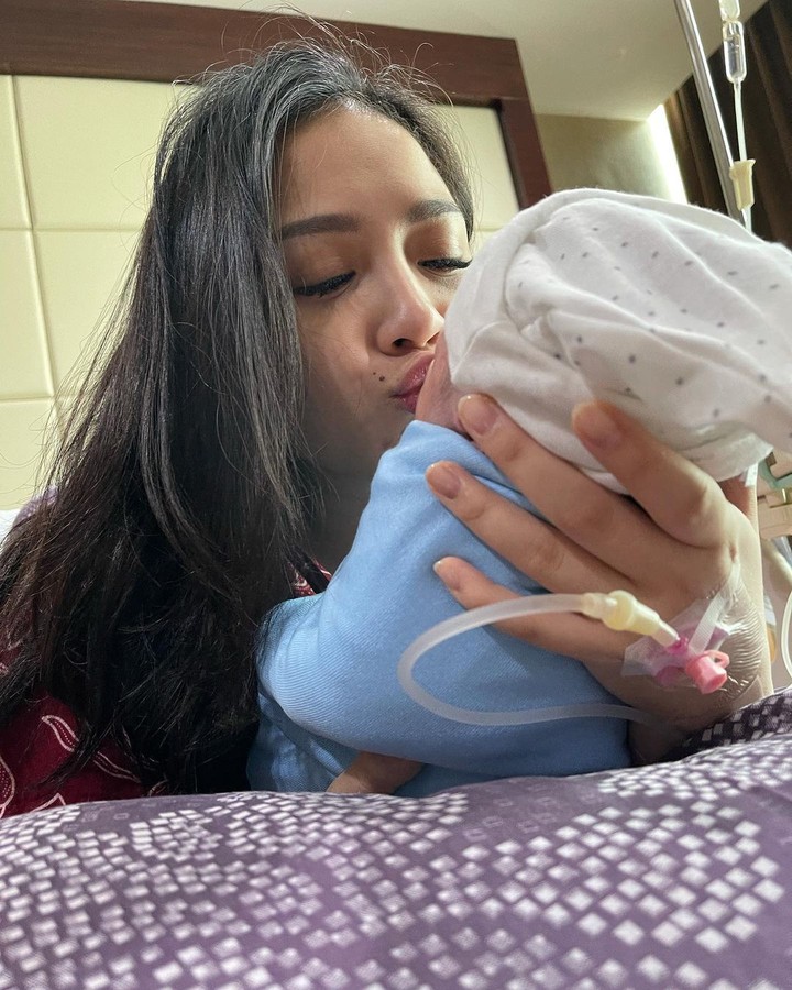 Nagita Slavina usai melahirkan anak kedua