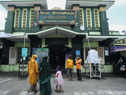 Sejarah Pasar Beringharjo, Surganya Tempat Belanja Batik di Jogja