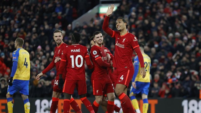 Klasemen Liga Inggris mengalami perubahan usai Liverpool dan Arsenal menang dalam pertandingan Liga Inggris, Sabtu (27/11) dan Minggu (28/11) dini hari WIB.
